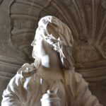 Madonnen statue in einer Kirche in Avignon